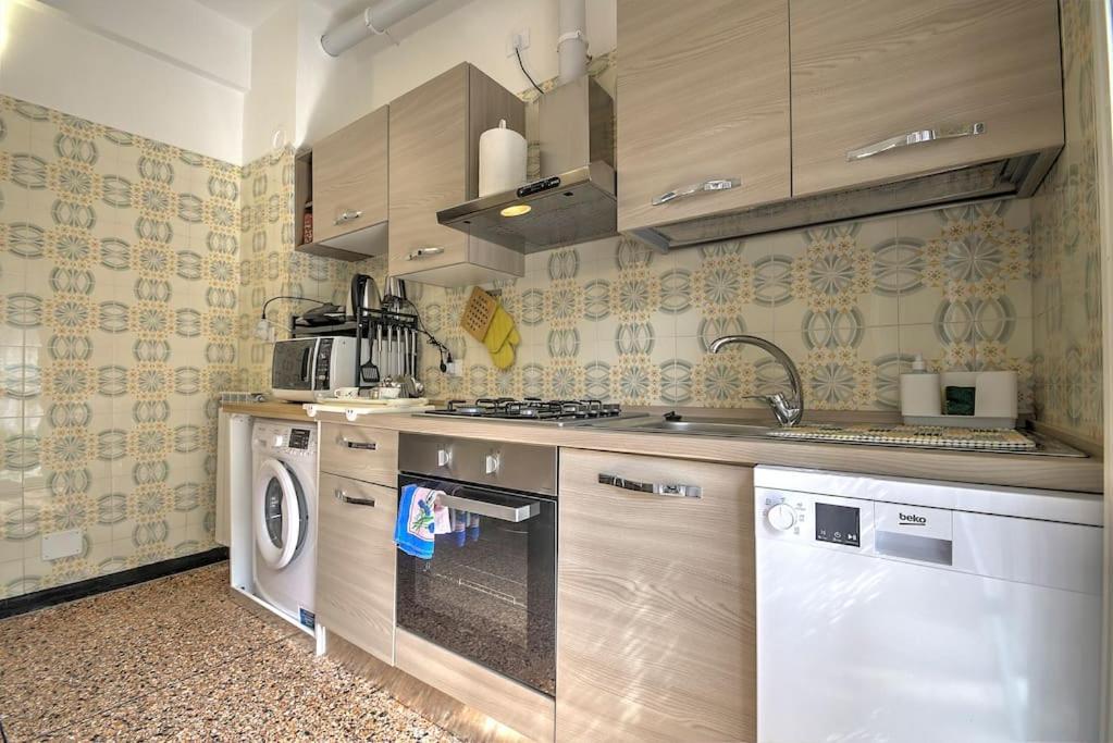 Mariani'S Home Finale Ligure Kültér fotó